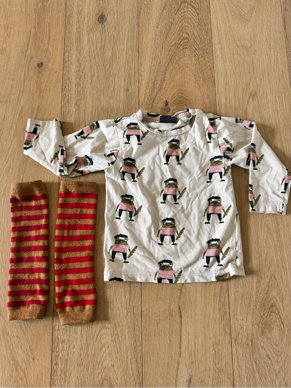 French Frog Long-Sleeve Top and leg warmers
